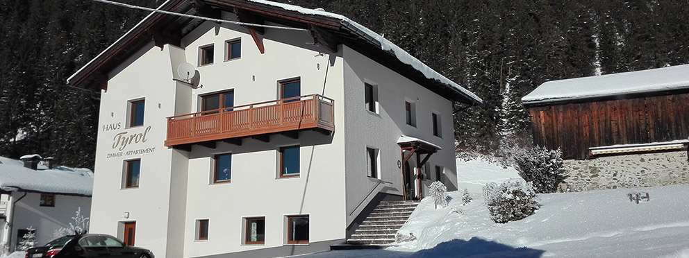 Pension Tyrol Zimmer und Ferienwohnung Schnann am